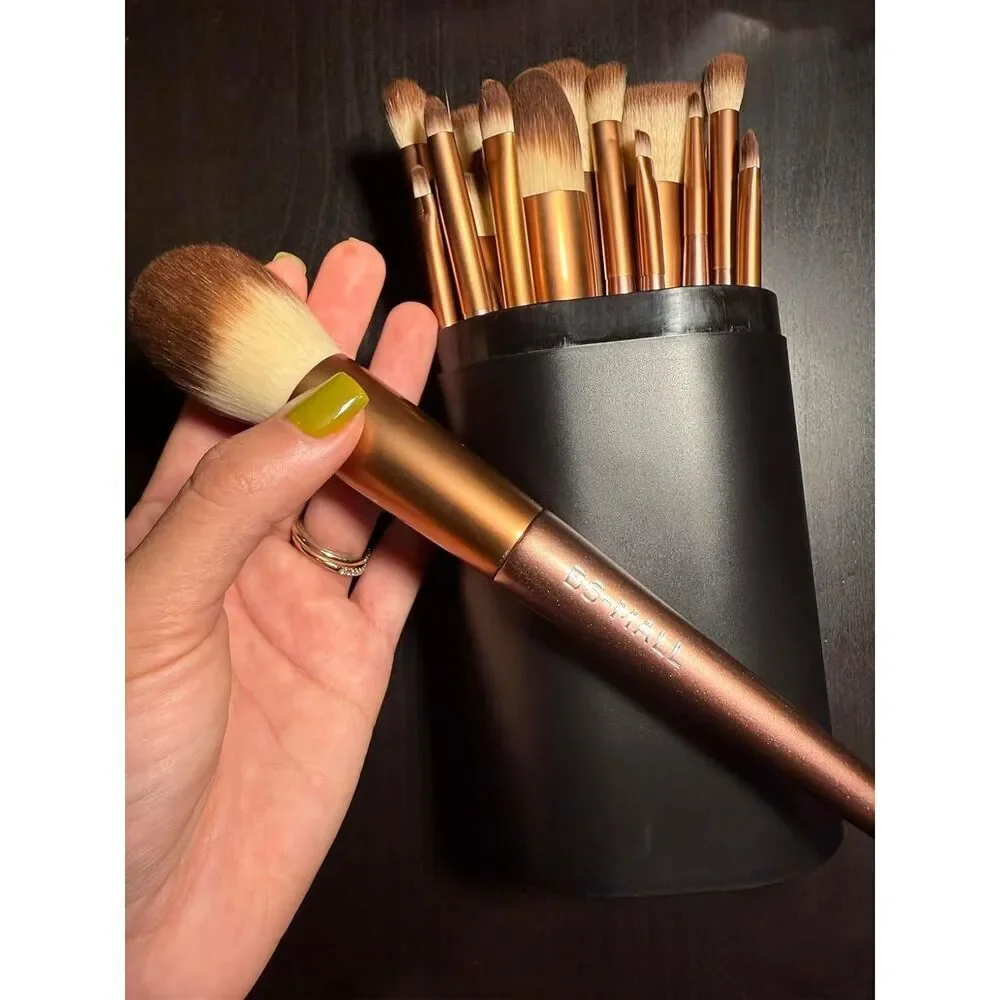 Bs-Mall 18 Pieces Brown Premium Synthetic Makeup Brush Set With Black Case